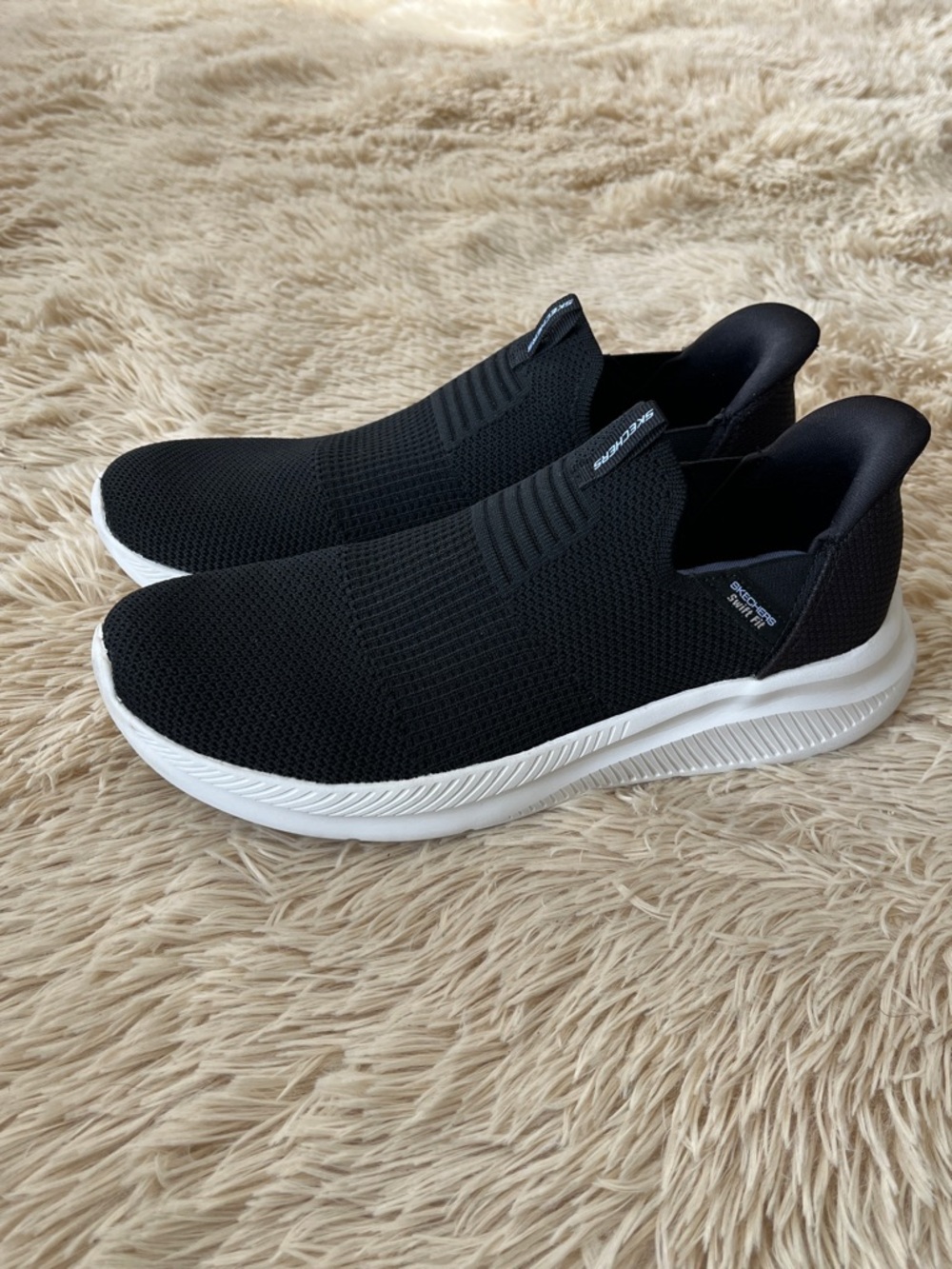 Women’s Skechers Hands Free Swift Fit Sneakers Slip in